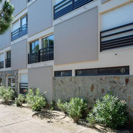 アパート Le Liberte-8 By Interhome